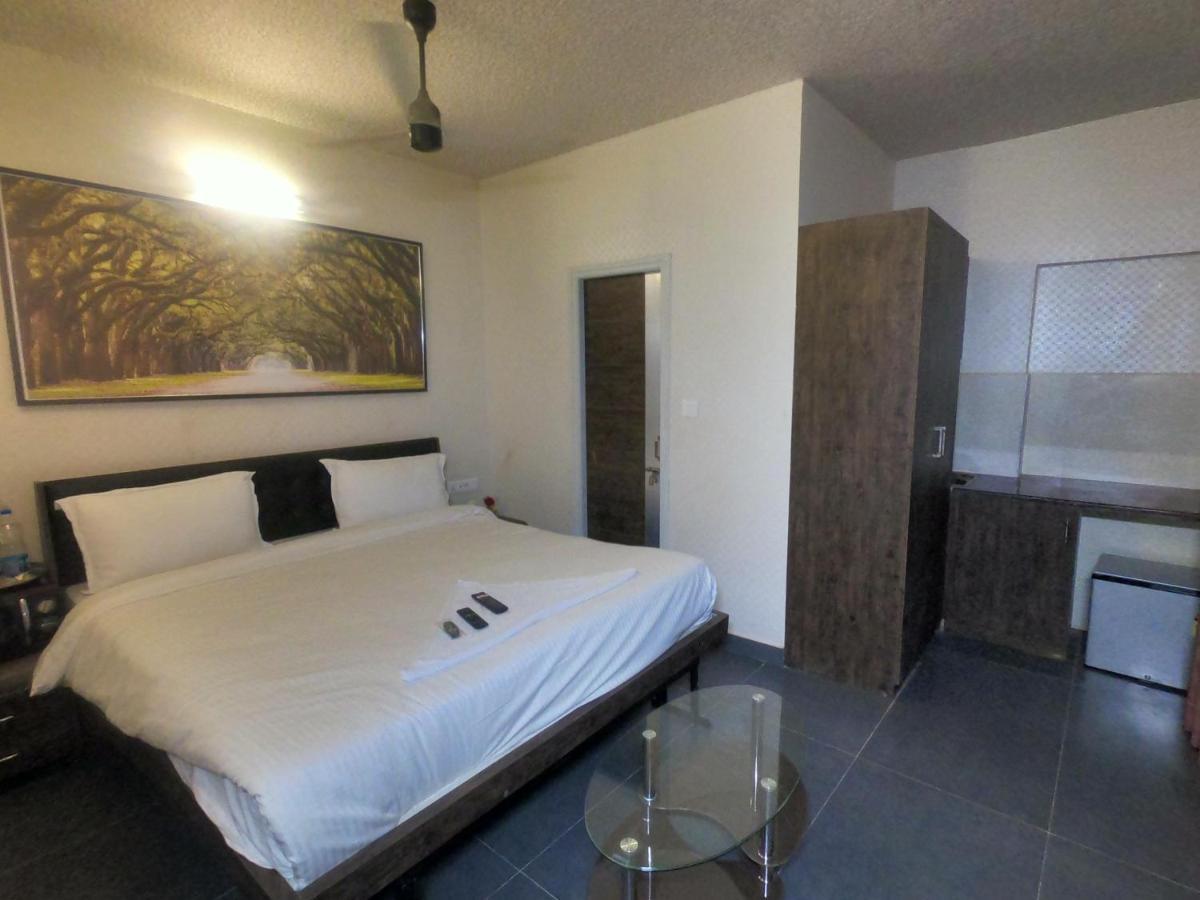 העיר בנגלור Fabhotel Seasons Suites - Jp Nagar מראה חיצוני תמונה