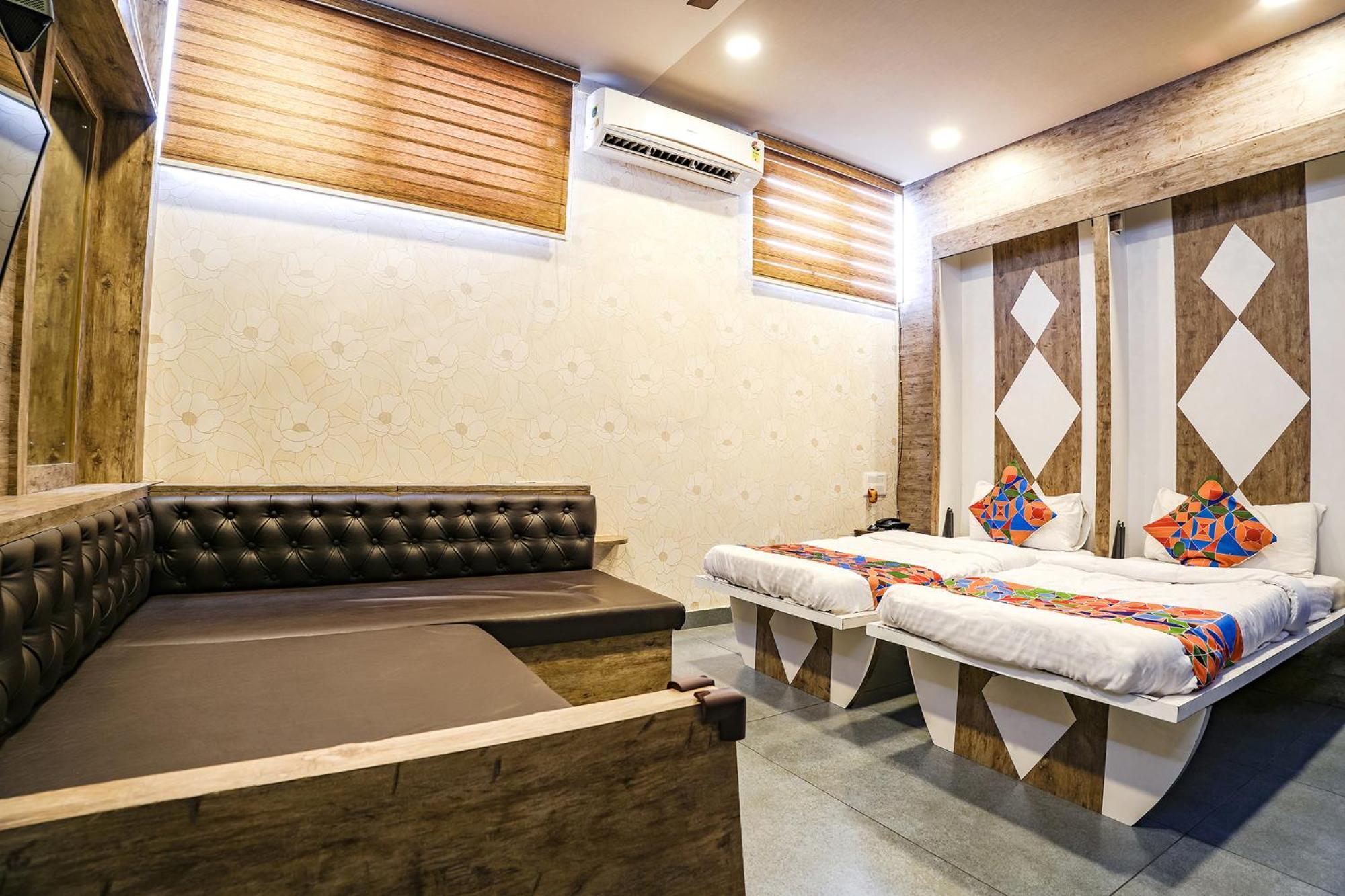 העיר בנגלור Fabhotel Seasons Suites - Jp Nagar מראה חיצוני תמונה
